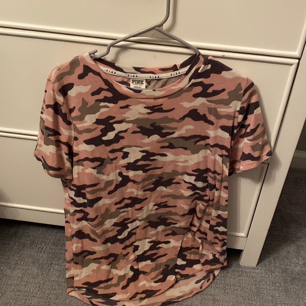 PINK pink camo tee